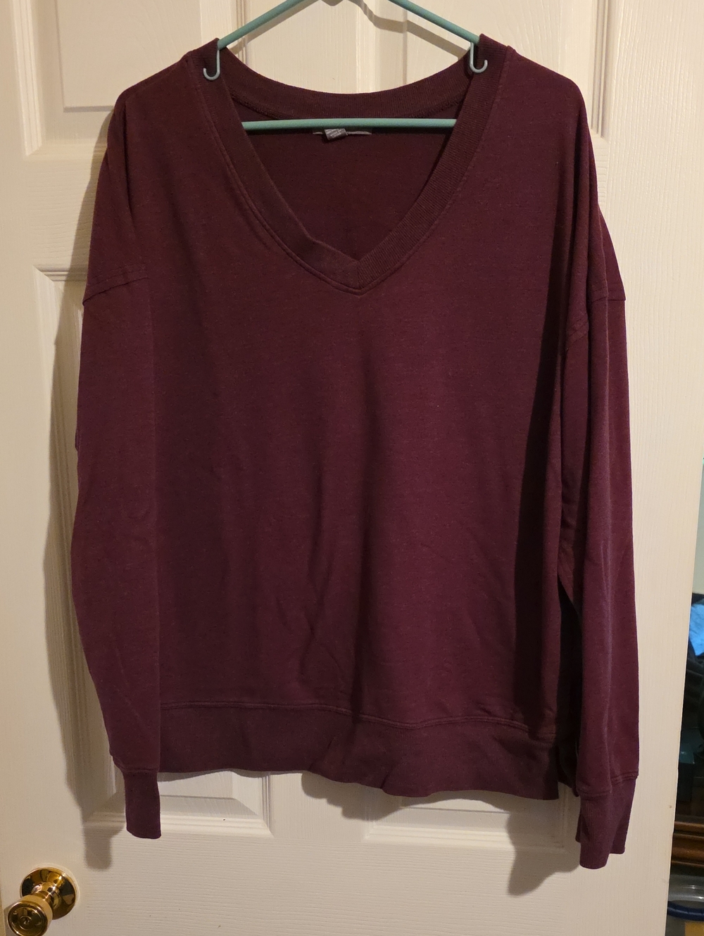 V-Neck Relaxed Sweatshirt in Plum